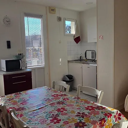 Cosy Avec Wifi, Jardin Et Parking A - Fr-1-541-188 Apartmán