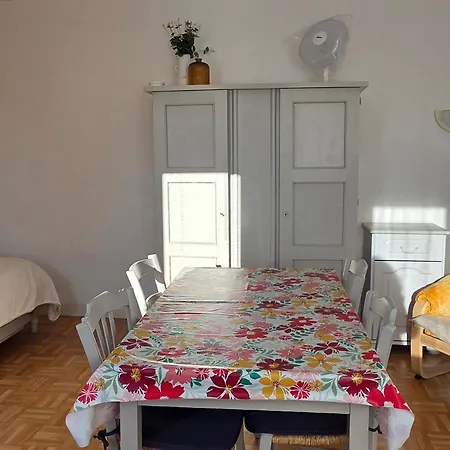 Apartment Cosy Avec Wifi, Jardin Et Parking A *